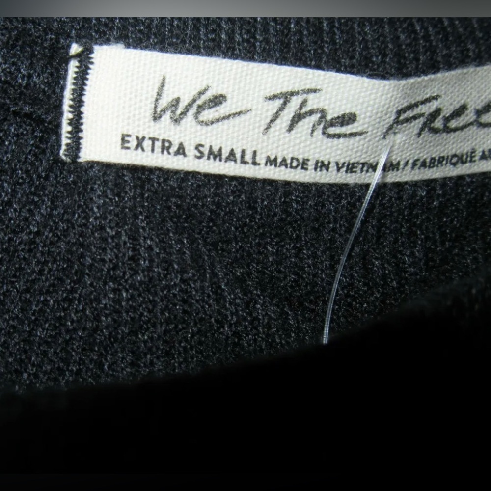 FREE PEOPLE Snowy Black Thermal Waffle-knit Oversized Long Sleeve Top EUC - Picture 6 of 7